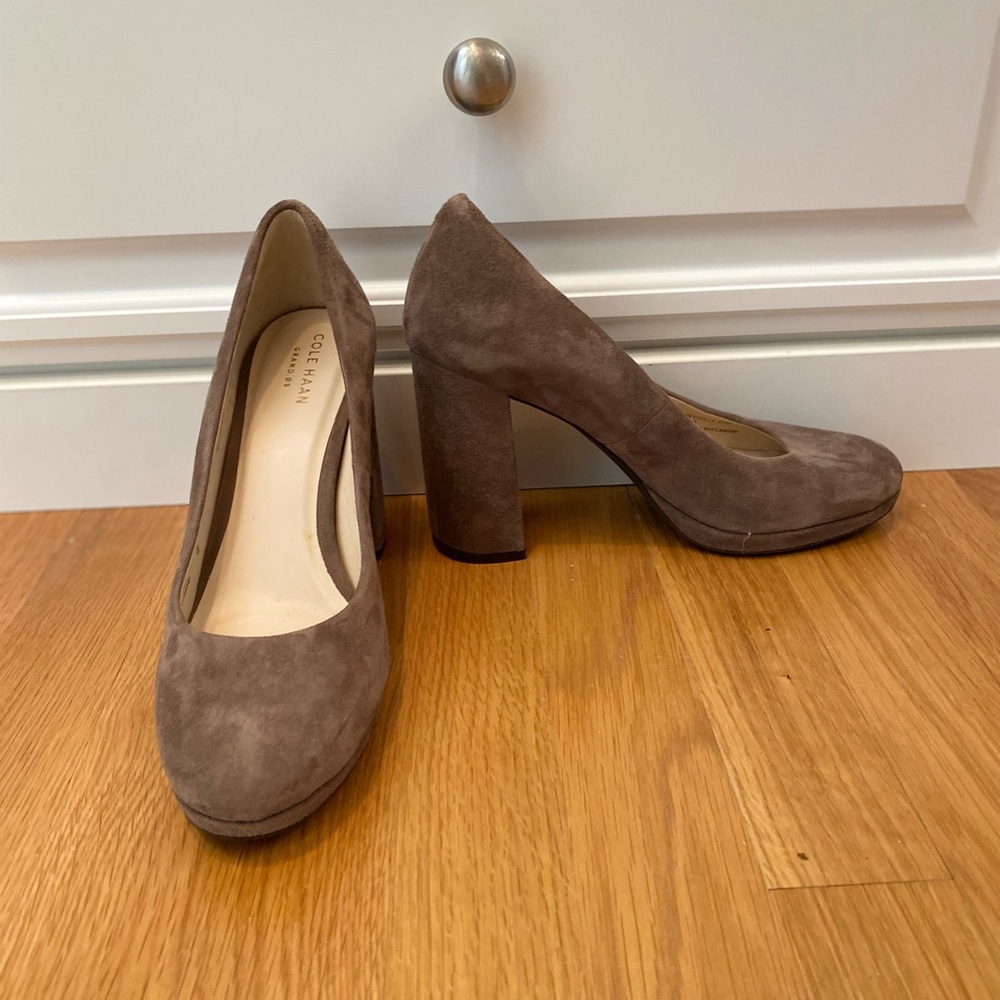 Cole Haan Women's Greige Suede Pumps